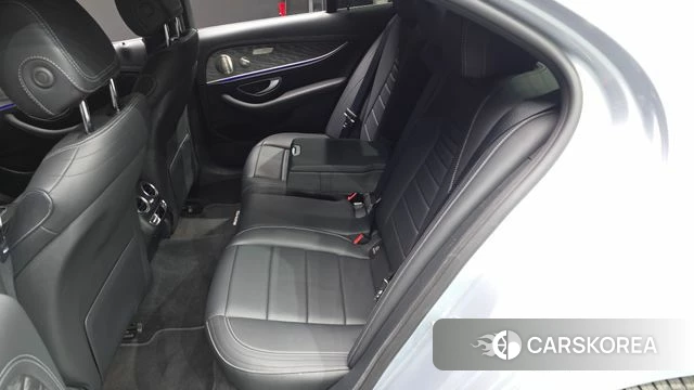 Mercedes-Benz E-Class W213 2021 Серебряный из Кореи, фото 3