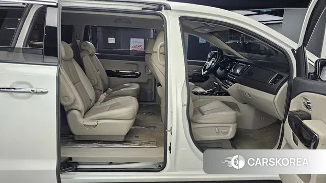 Kia The New Carnival 2019 Белый из Кореи, фото 3