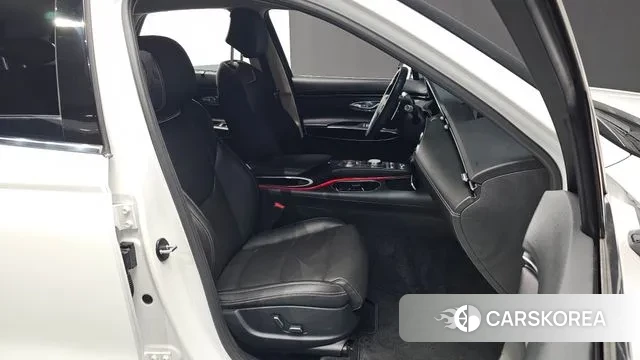 Genesis GV70 2023 Белый из Кореи, фото 3