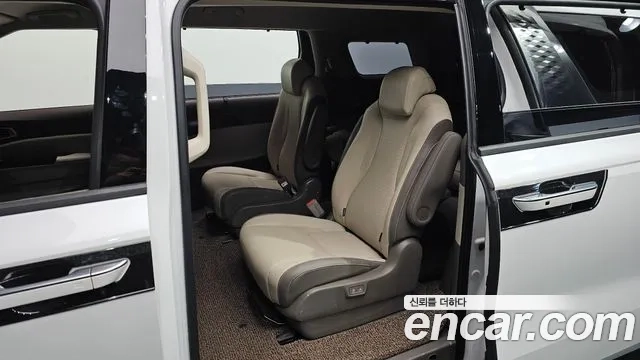 Kia Carnival 4th generation 2023 Белый из Кореи, фото 3