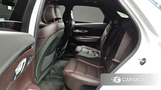 Genesis GV70 2023 Белый из Кореи, фото 3