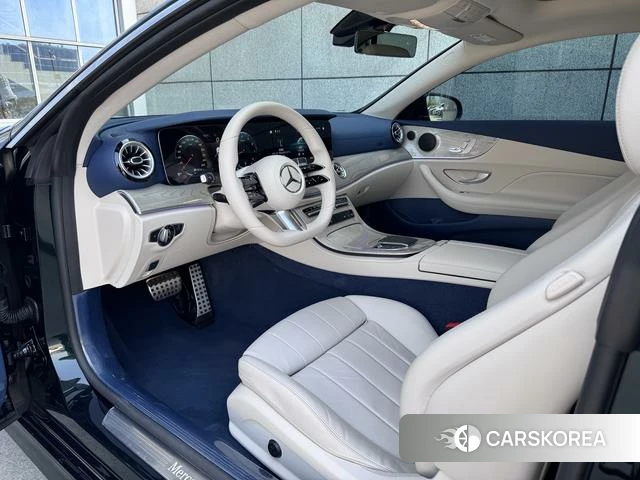 Mercedes-Benz E-class (imported) 2023 Зеленый из Китая, фото 3