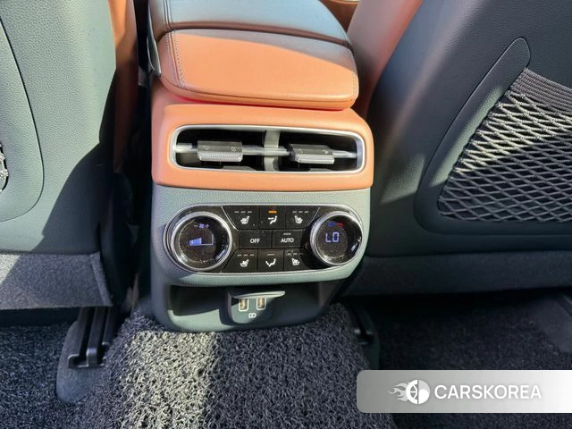 Genesis GV70 2023 Белый из Кореи, фото 3