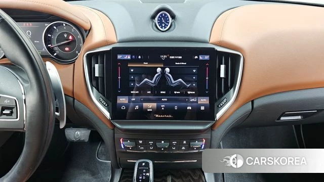 Maserati Ghibli 2022 Черный из Кореи, фото 3