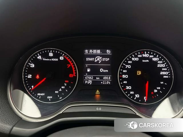Audi Q2L 2021 Серебристо-серый из Китая, фото 3