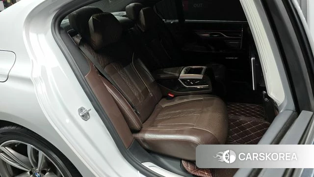 BMW 7 Series (G11) 2018 Белый из Кореи, фото 3