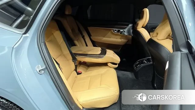 Volvo S90 2022 Цвет галактики из Кореи, фото 3