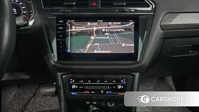 Volkswagen Tiguan Allspace 2023 Белый из Кореи, фото 3