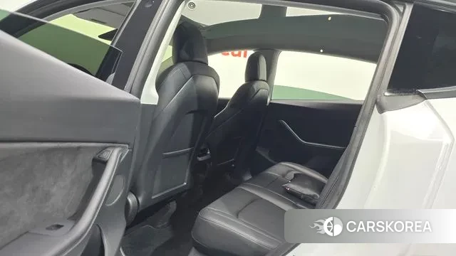 Tesla Model Y 2021 Белый из Кореи, фото 3