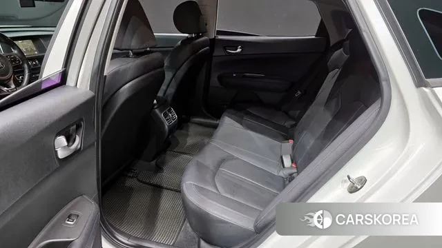 Kia K5 second generation 2018 Белый из Кореи, фото 3