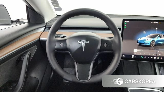 Tesla Model 3 2022 Белый из Кореи, фото 3