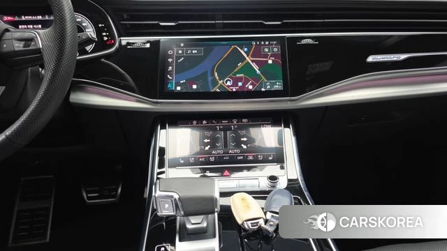Audi Q8 (4M) 2023 Белый из Кореи, фото 3