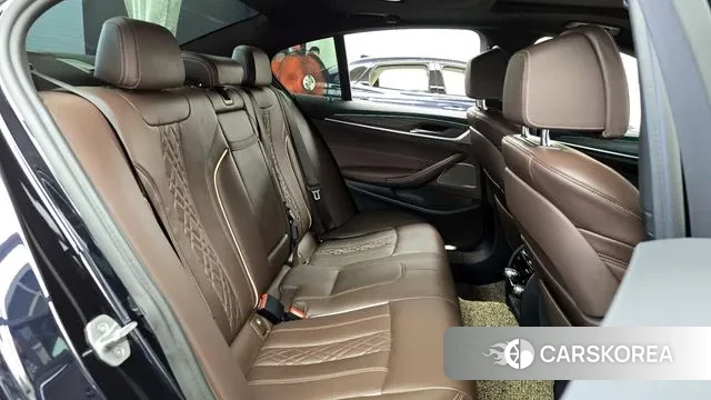 BMW 5 Series (G30) 2020 Черный из Кореи, фото 3