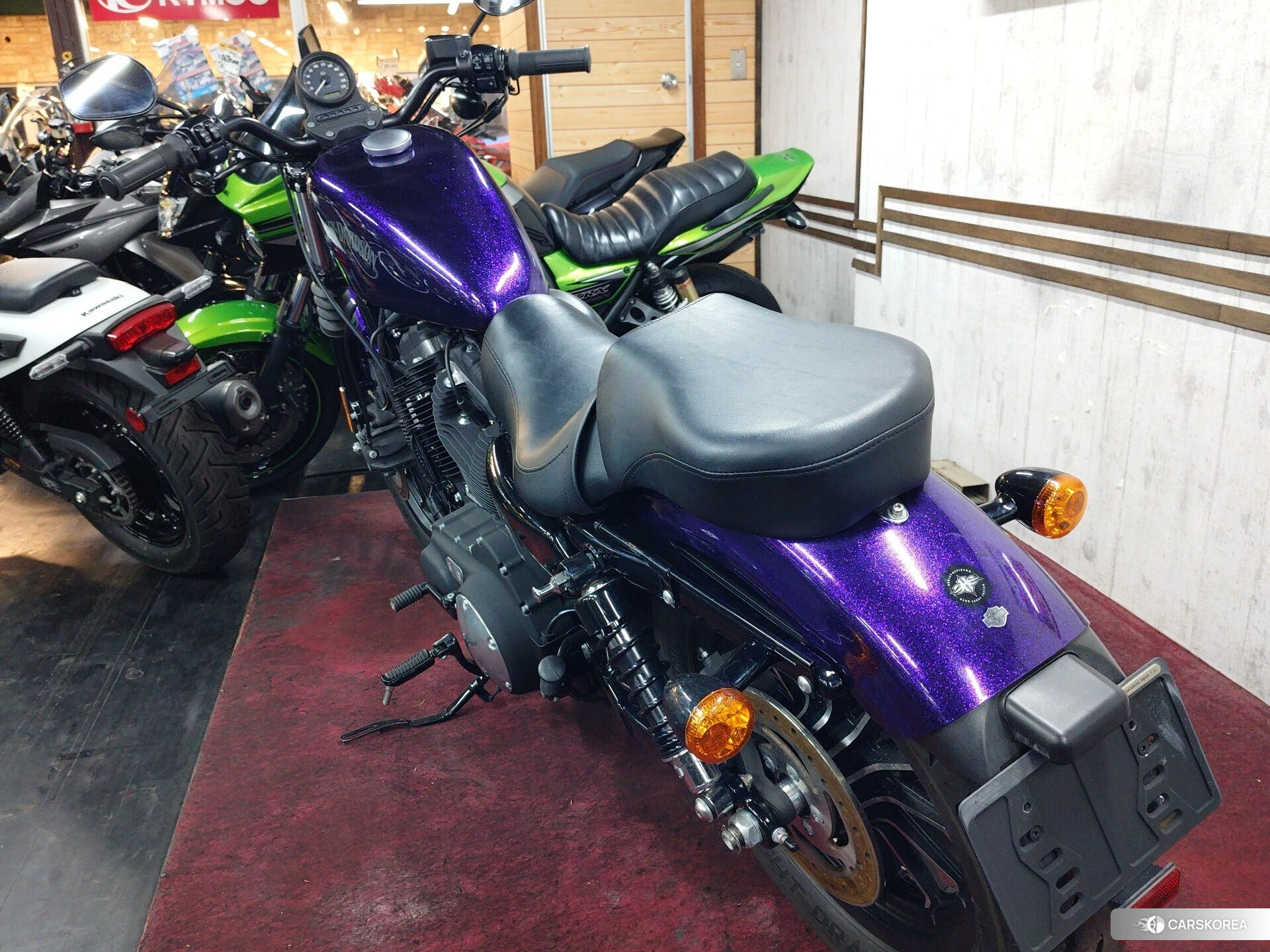Harley-Davidson Sportster XL883N 2014 из Японии, фото 4