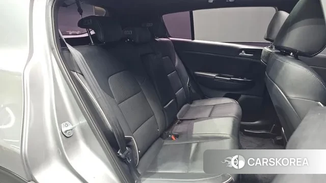 Kia Sportage The Bold 2018 Серебристо-серый из Кореи, фото 3