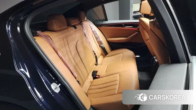 BMW 5 Series (G30) 2020 Черный из Кореи, фото 3