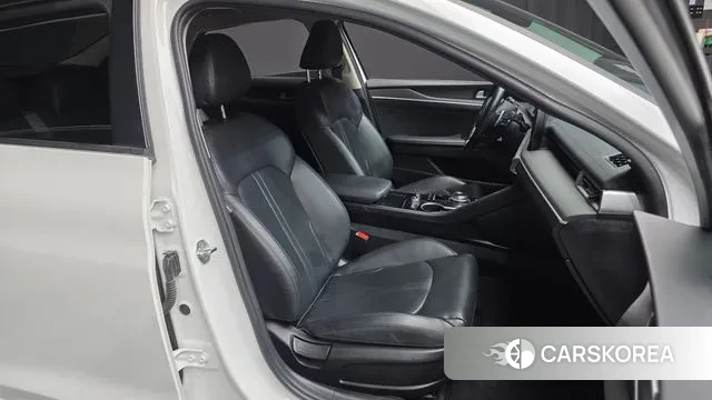 Kia K5 3rd generation 2021 Белый из Кореи, фото 3