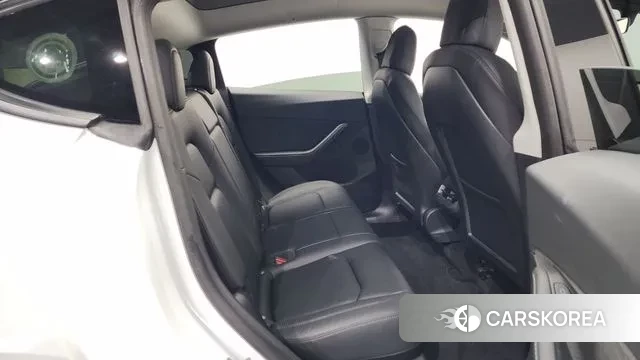 Tesla Model Y 2022 Белый из Кореи, фото 3