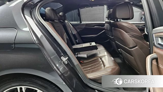 BMW 5 Series (G30) 2020 Серый из Кореи, фото 3