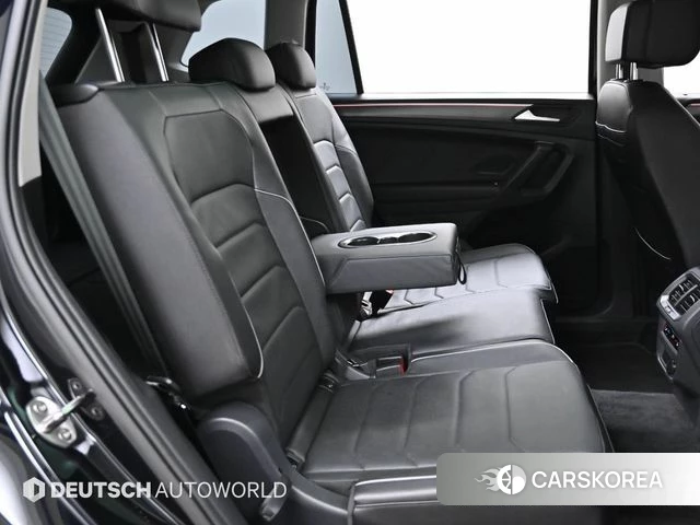 Volkswagen Tiguan Allspace 2024 Черный из Кореи, фото 3
