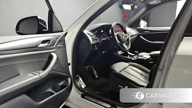 BMW X3 (G01) 2023 Белый из Кореи, фото 3