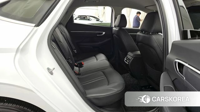 Hyundai Sonata D Edge Hybrid (DN8) 2025 Белый из Кореи, фото 3