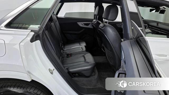 Audi Q8 (4M) 2020 Белый из Кореи, фото 3