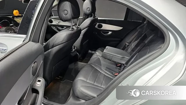 Mercedes-Benz C-Class W205 2018 Серебристо-серый из Кореи, фото 3