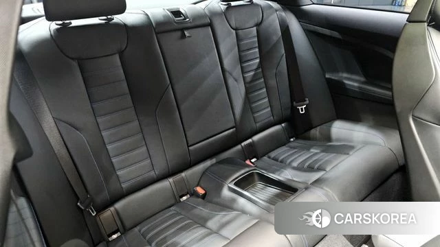BMW 2 Series (G42) 2023 Белый из Кореи, фото 3
