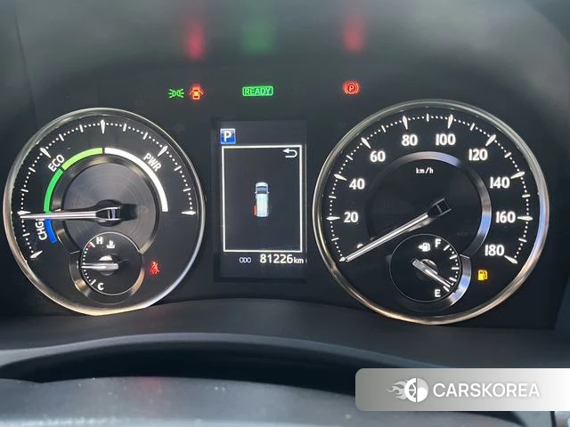 Toyota Elfa 2023 Белый из Китая, фото 3