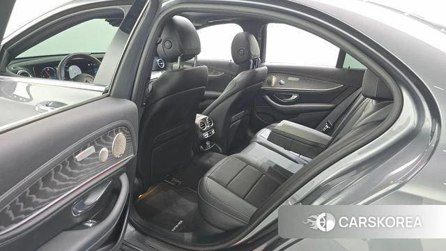Mercedes-Benz E-Class W213 2022 Серый из Кореи, фото 3