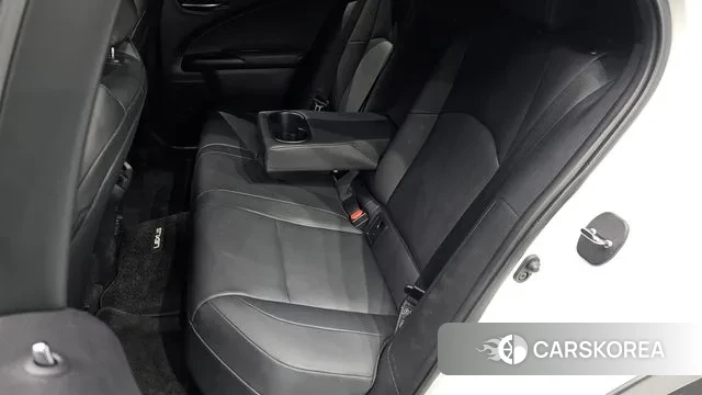 Lexus UX300e 2022 Белый из Кореи, фото 3