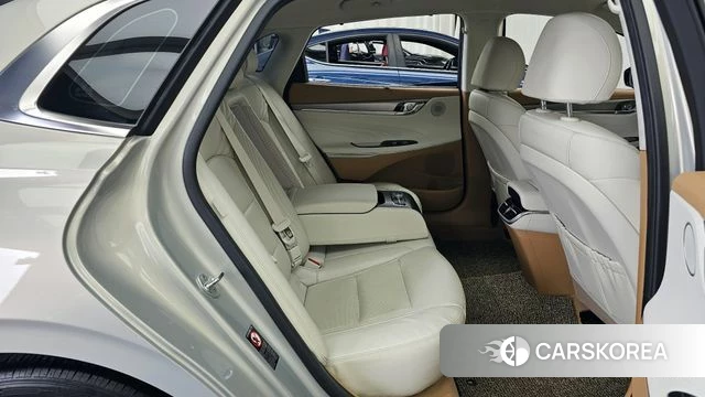 Hyundai The New Grandeur IG Hybrid 2021 Жемчужный цвет из Кореи, фото 3
