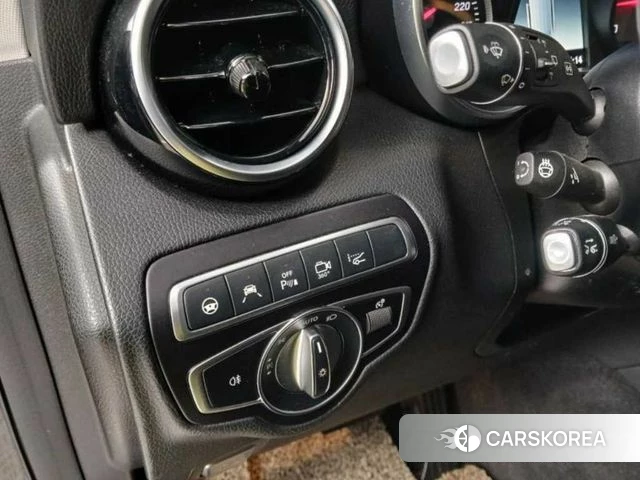 Mercedes-Benz GLC-Class X253 2018 Черный из Кореи, фото 3