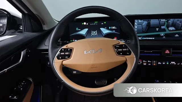 Kia EV6 2023 Белый из Кореи, фото 3