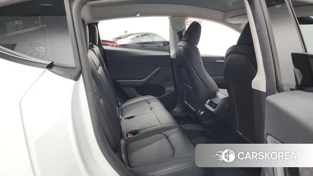 Tesla Model Y 2024 Белый из Кореи, фото 3