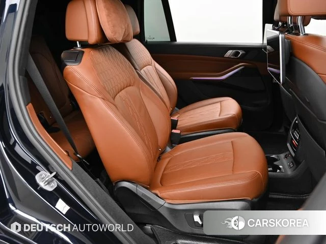 BMW X7 (G07) 2022 Черный из Кореи, фото 3