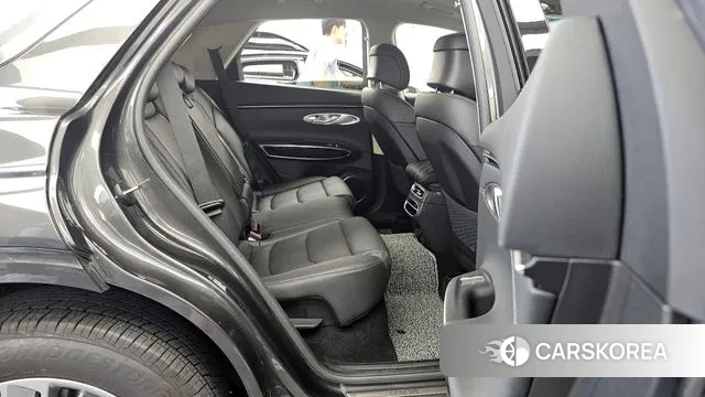 Genesis GV70 2024 Серый из Кореи, фото 3