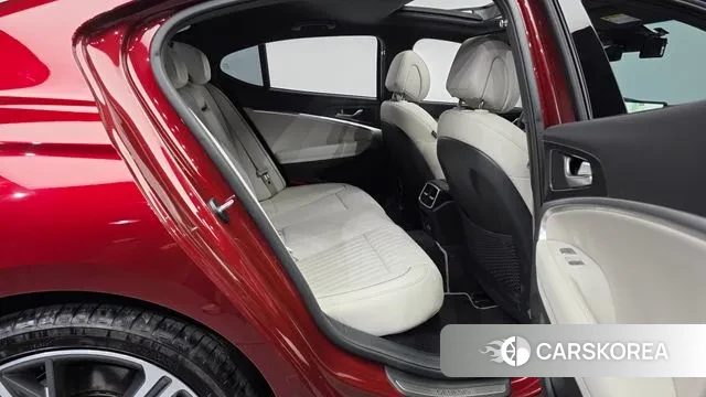 Genesis The New G70 2025 Красный из Кореи, фото 3