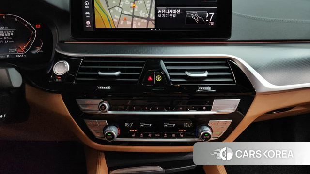 BMW 5 Series (G30) 2022 Белый из Кореи, фото 3