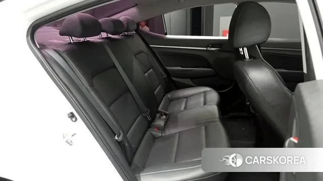 Hyundai Avante AD 2018 Белый из Кореи, фото 3