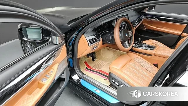 BMW 7 Series (G11) 2022 Черный из Кореи, фото 3