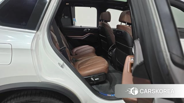 BMW X5 (G05) 2023 Белый из Кореи, фото 3