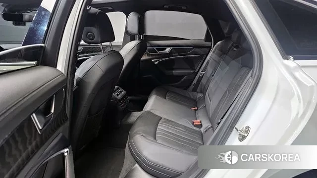 Audi A6 (C8) 2021 Белый из Кореи, фото 3