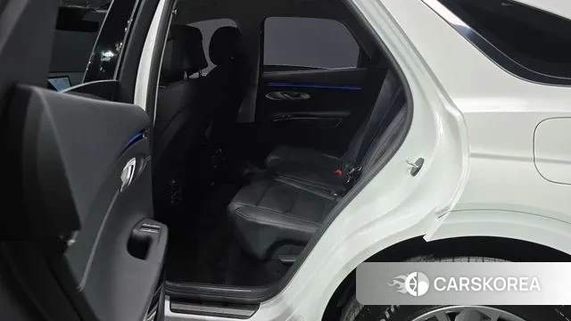 Genesis GV70 2025 Белый из Кореи, фото 3