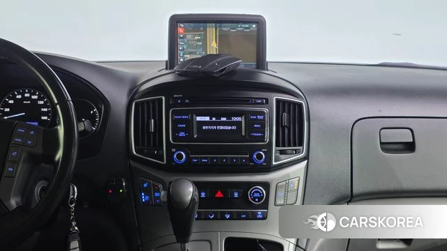 Hyundai The New Grand Starex 2018 Серебряный из Кореи, фото 3