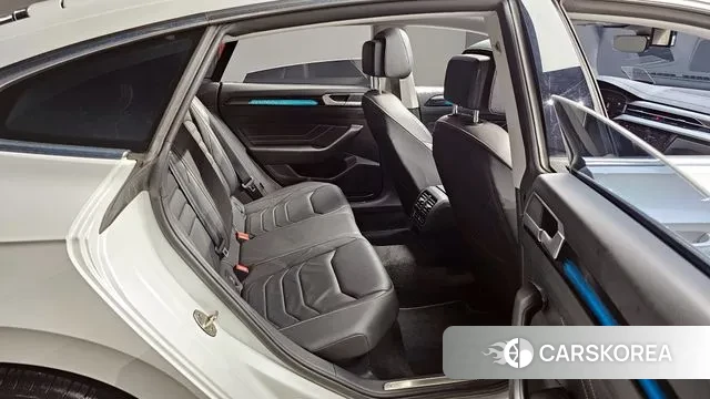 Volkswagen Arteon 2022 Белый из Кореи, фото 3