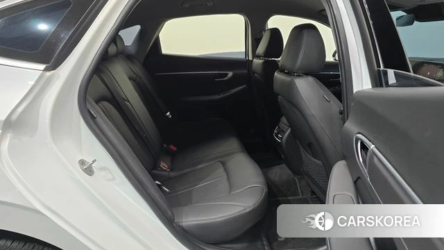 Hyundai Sonata D Edge Hybrid (DN8) 2023 Белый из Кореи, фото 3