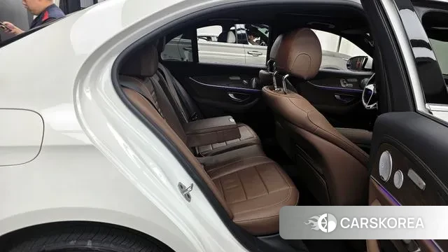 Mercedes-Benz E-Class W213 2020 Белый из Кореи, фото 3