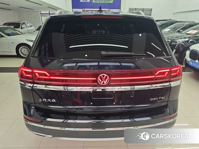 Volkswagen Tourang 2021 Черный из Китая, фото 3